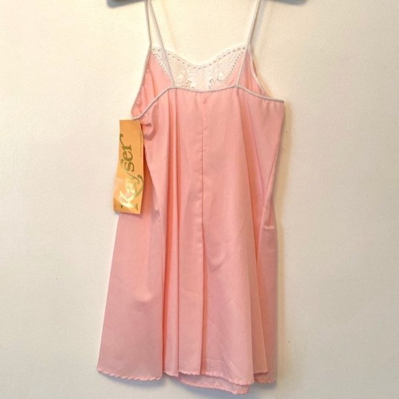 Vintage | Baby Pink Slip Dress / Nightgown - Picture 5 of 7